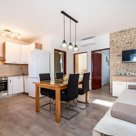 Apartments Dreamy - Free Parking Nin Luaran gambar