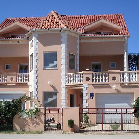 Apartments Dreamy - Free Parking Nin Luaran gambar